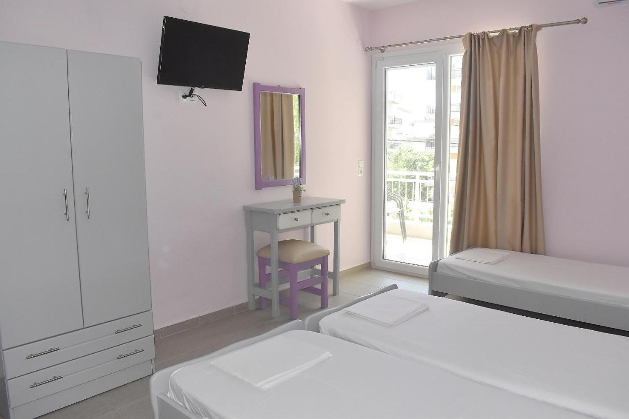 Giorgos-Fenia Apartments Paralia Katerinis Bagian luar foto