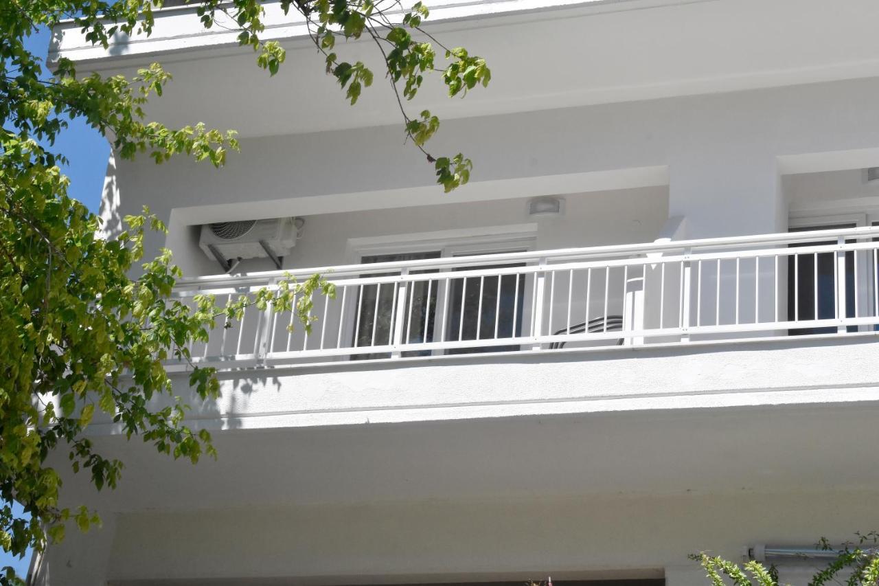 Giorgos-Fenia Apartments Paralia Katerinis Bagian luar foto